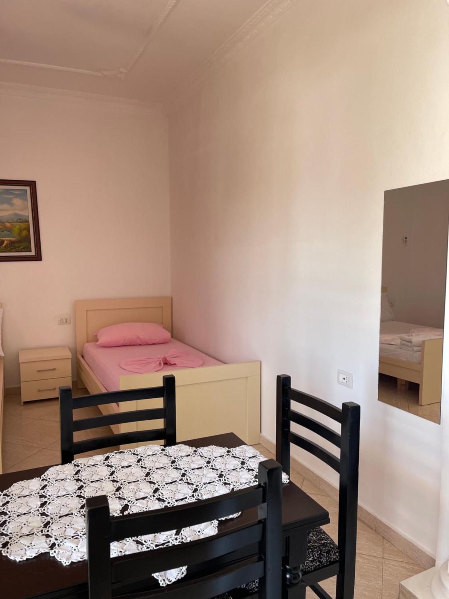 Appartamento Kristeo Vlorë Esterno foto